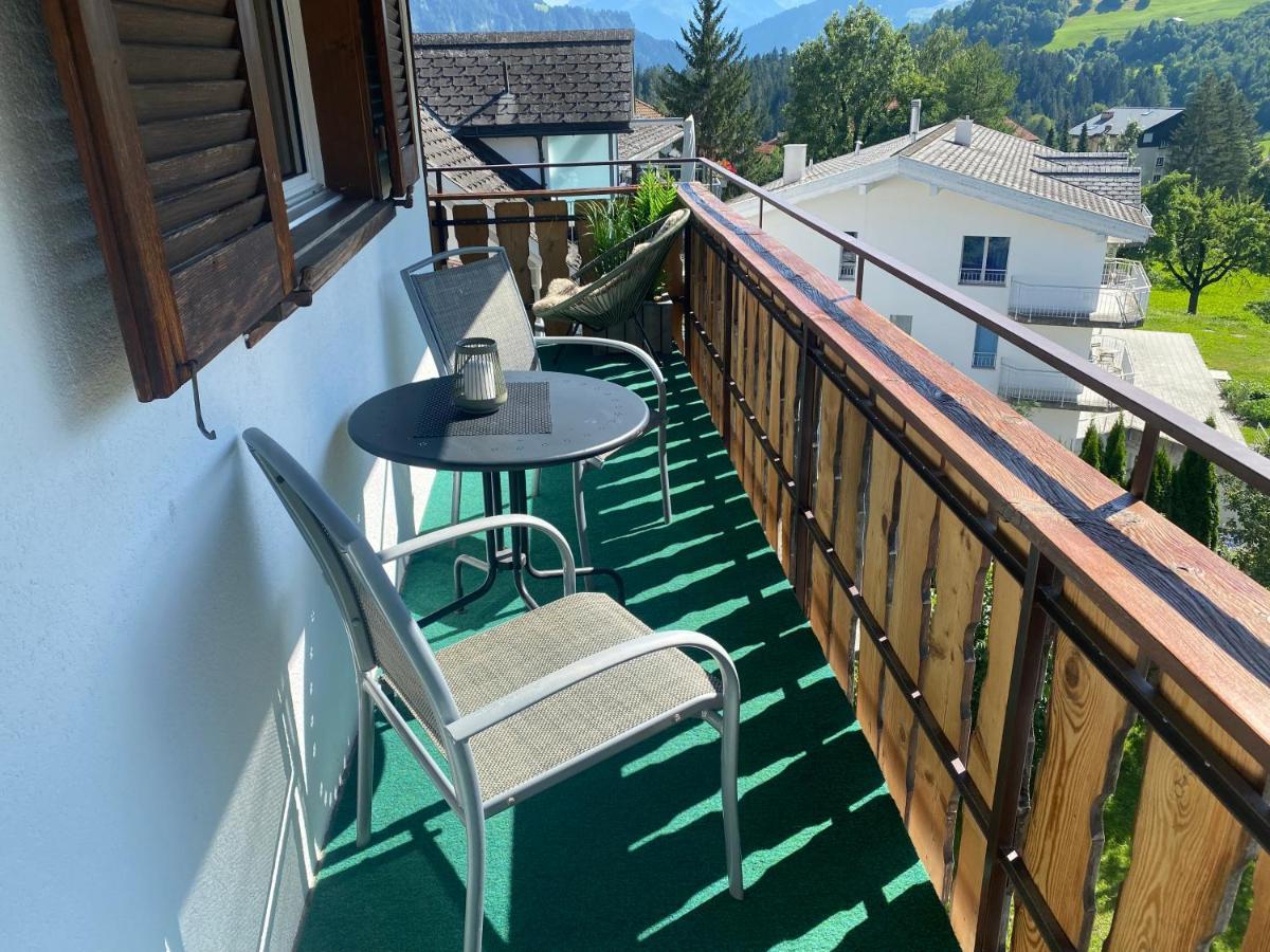 Dachwohnung In Der Mitte Von Laax-Dorf Exteriér fotografie